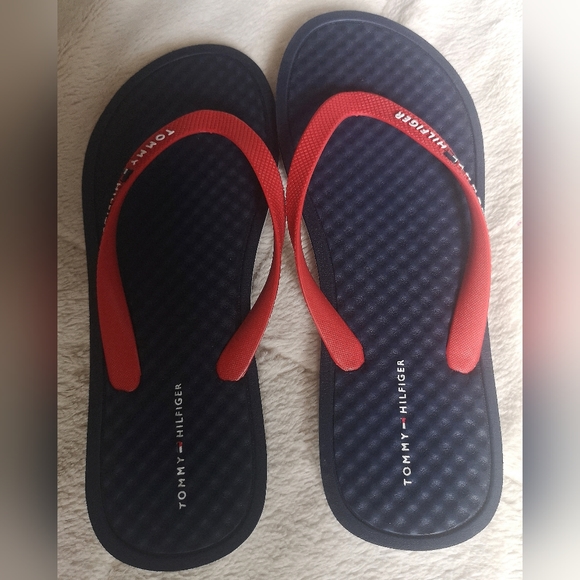 Unisex Tommy Hilfiger flip flops. - Picture 5 of 8